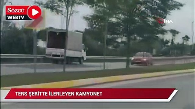 Ters şeritte ilerleyen kamyonet tehlike saçtı
