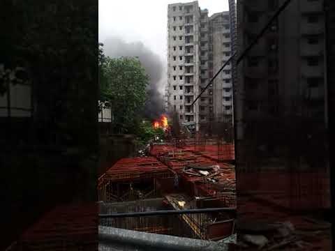 Chartered Plane Crashed In Mumbai : घाटकोपरमध्ये चार्टर्ड विमान कोसळलं, 5 जणांचा मृत्यू