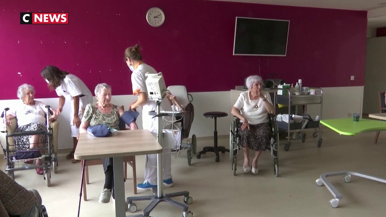 L’obligation vaccinale des soignants va-t-elle désorganiser les Ehpad ?