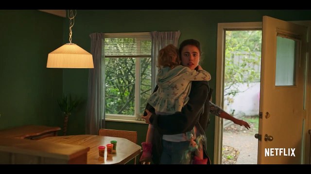 Netflix : bande-annonce de Maid, avec Margaret Qualley et Andie MacDowell