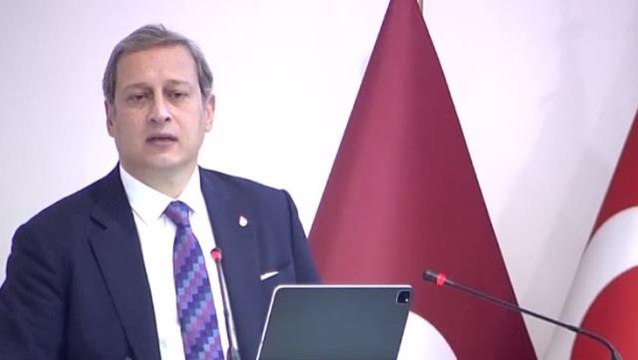 Galatasaray Başkanı Burak Elmas, söz verdiği üzere yapılan harcamaların detaylarını paylaştı