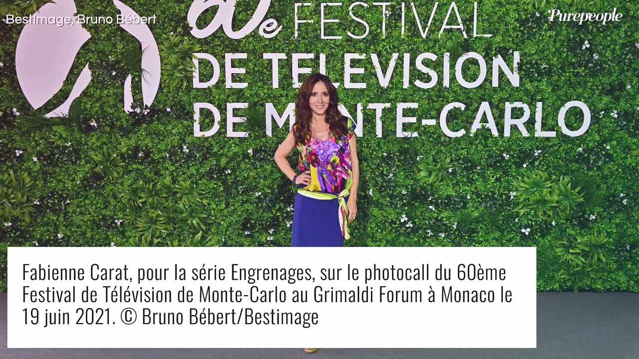 Fabienne Carat enceinte et divine : toujours pas de ventre arrondi, la future maman se cache !