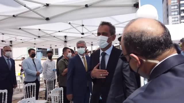 DİYARBAKIR - Milli Eğitim Bakanı Özer Mezopotamya İlkokulu Açılış Töreni'ne katıldı