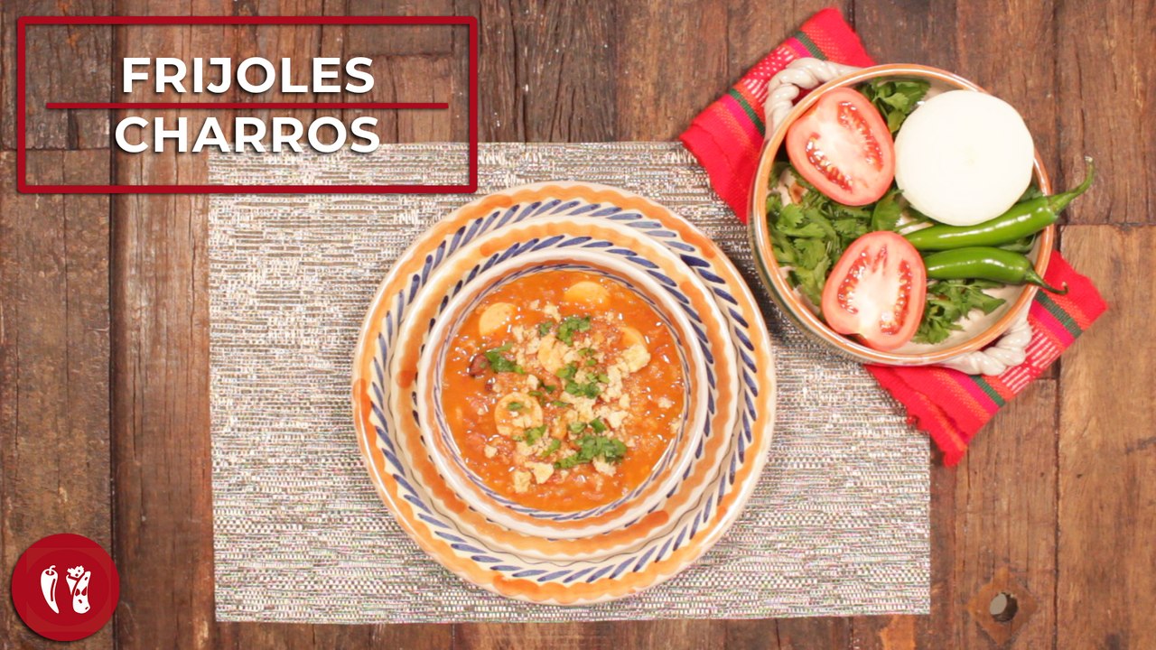 Frijoles charros | Receta de la cocina tradicional mexicana | Directo al Paladar México