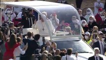 Zehntausende sehen Papst Franziskus