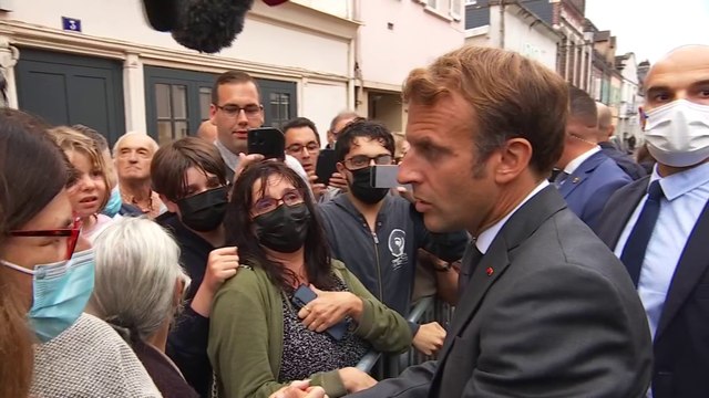Emmanuel Macron: Il y a des départements où on va être amenés à alléger un peu les contraintes en fonction de l'évolution de l'épidémie