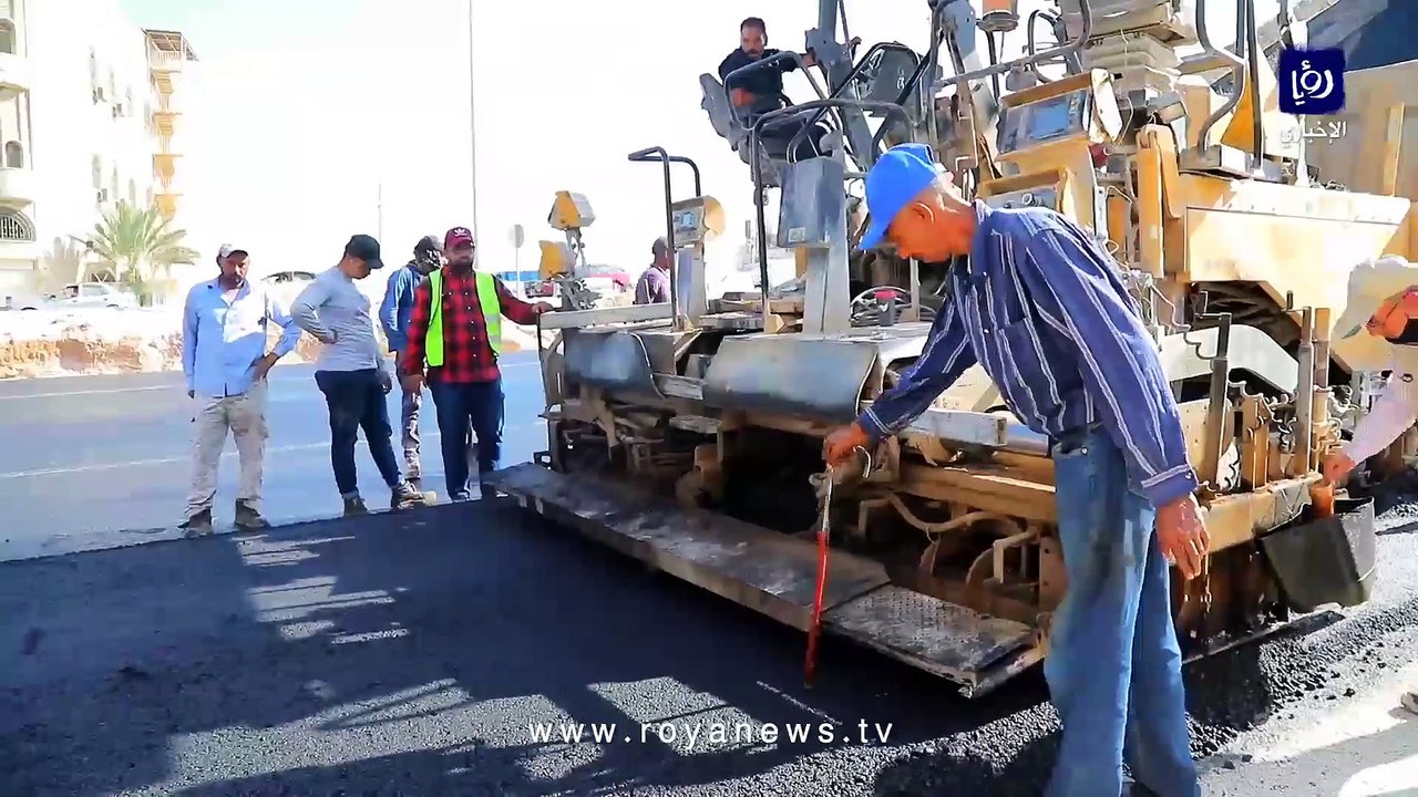 "رؤيا" ترصد أعمال البنى التحتية لمشروع الباص السريع بين عمان والزرقاء