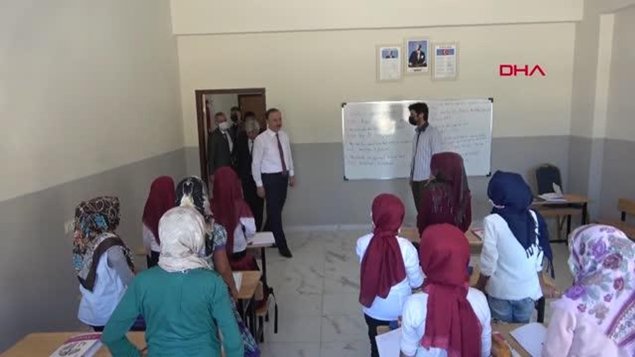 ŞANLIURFA'DA, KUVEYTLİ HAYIRSEVERLER TARAFINDAN YAPILAN 9 OKUL EĞİTİME BAŞLADI