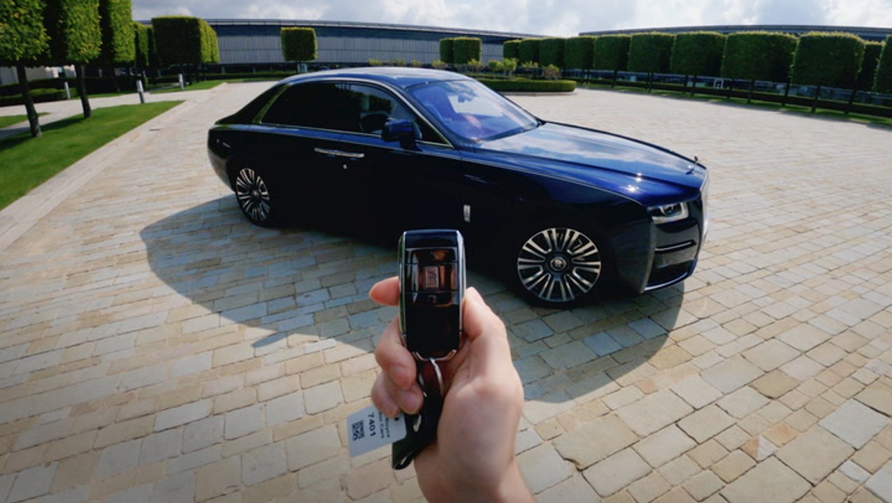 We pushed every button on a 2021 Rolls Royce Ghost