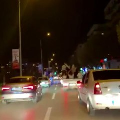 Son dakika: Bursa'da asker ve düğün konvoyunda caddeleri birbirine kattılar