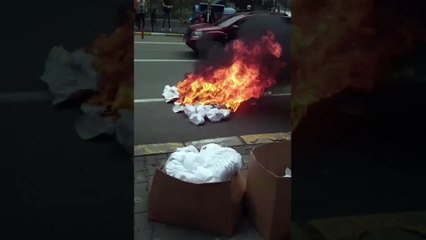 Trabzon'da belediye başkanından 'Kürdistan siparişi' baskını: Şapkalar yakıldı