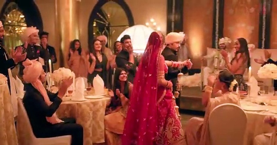 Lut Gaye (Full Song) Emraan Hashmi, Yukti _ Jubin N, Tanishk B, Manoj M _ Bhushan K _ Radhika-Vinay ( 338 X 640 )