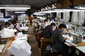 Japonya'daki 114 yıllık fabrika, samuray ve ninja ayakkabıları üretiyor