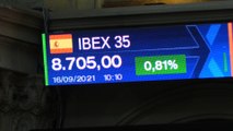 La bolsa española sube un 0,8 % tras la apertura y alcanza los 8.700 puntos