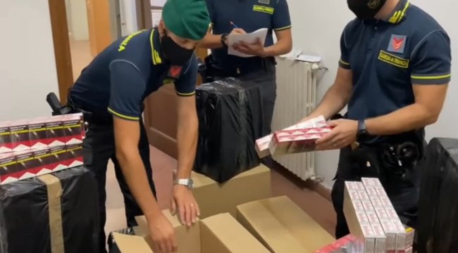 5 quintali di sigarette di contrabbando sequestri tra Napoli e provincia. 2 arresti (16.09.21)