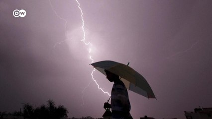 भारत में बिजली गिरने से इतनी मौतें क्यों?