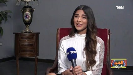 الفنان أحمد علي القائم بشخصية "تشارلز" يتحدث عن دوره في عرض "منحنى خطر"