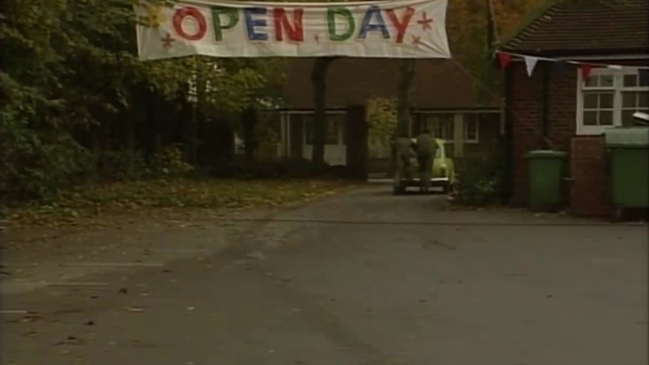 (4)Bean Deleted Scenes _ RARE UNSEEN Clips _ Mr Bean Official