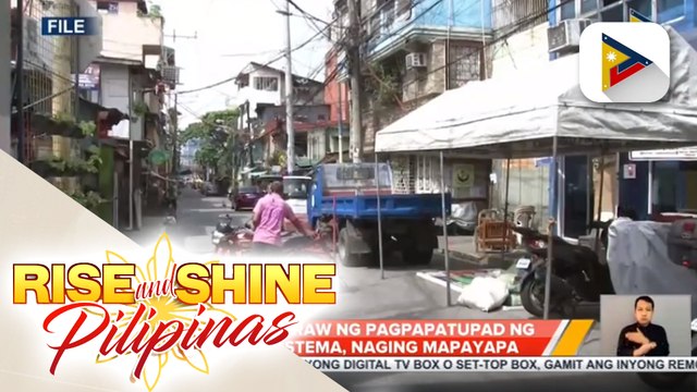 Palasyo, kumpiyansang bababa ang COVID-19 cases sa NCR dahil sa mas mahigpit na granular lockdown; Unang araw ng pagpapatupad ng alert level 4 sa Metro Manila, pangkalahatang naging mapayapa ayon sa PNP