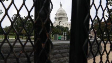 Una valla negra vuelve a rodear el Capitolio de EEUU ante protesta del sábado