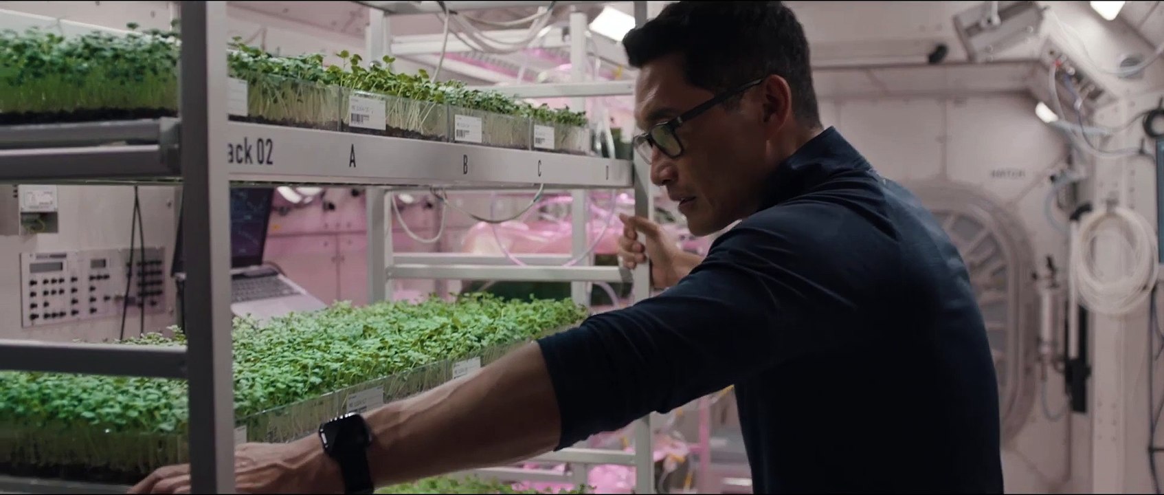 STOWAWAY Blinder Passagier Film