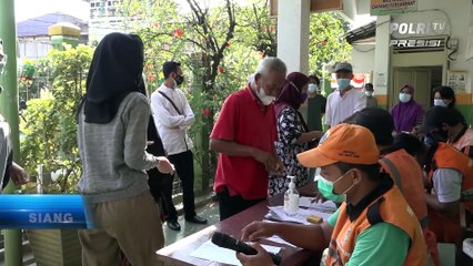 Vaksinasi Merdeka Kembali Digelar di Tebet, 120 Dosis Pfizer Diapkan untuk Warga