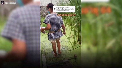 ดราม่า ! คุณยายไม่ขายที่ เจอบ้านจัดสรรสร้างล้อม พอฝนตกที เปลี่ยนพื้นดินเป็นทะเล