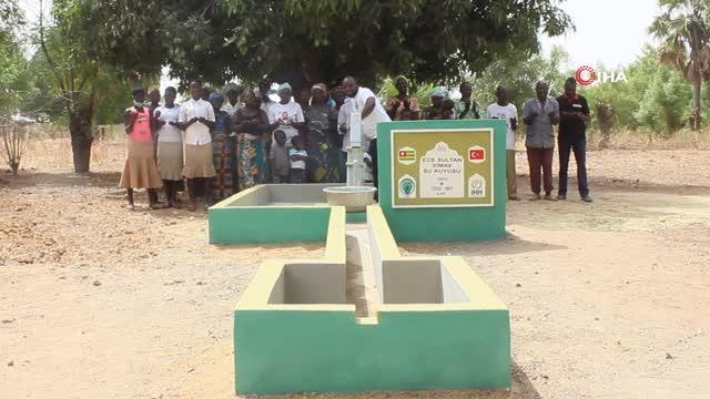 Togo'ya temiz su kuyusu hayrıSimavlı hayırseverler Togo'da Ece Sultan Simav adıyla su kuyusu açtırdı
