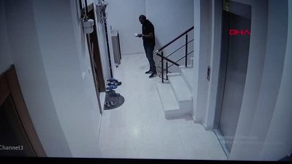 FATURADAN YOLA ÇIKTI, KÜÇÜK KIZIN CEP TELEFONUNU ÇALDI