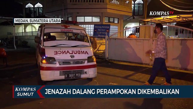 Polisi Serahkan Jenazah Pelaku Perampokan Toko Emas Pada Keluarga