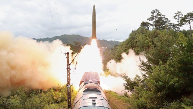 La Corée du Nord tire un missile depuis un train, son voisin du Sud répond depuis un sous marin