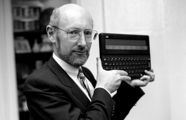 ZX Spectrum creator Sir Clive Sinclair dies aged 81