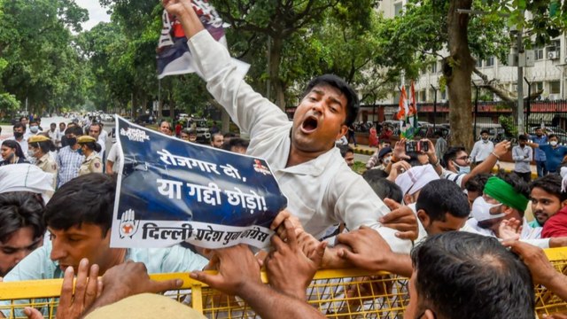 Nonstop: Akali Dal protest over farm stir in Delhi