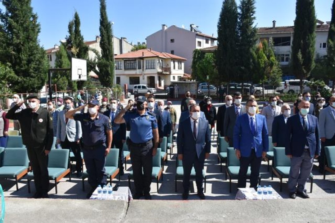 Boyabat'ta İlköğretim Haftası kutlandı