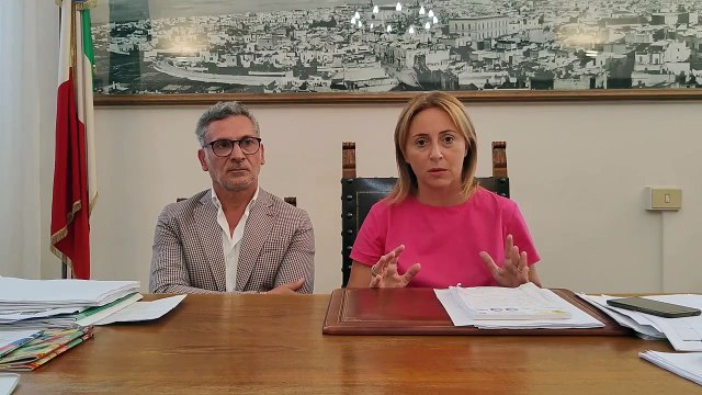 Andria, l'amministrazione ribadisce il concetto: sospensione del Luna Park per tutelare la salute pubblica. Questa non è l'amministrazione dei like ma della responsabilità. Contro di noi falsità e calunnie - video