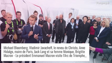 Brigitte et Emmanuel Macron ébahis par l'Arc de Triomphe et le "rêve fou" de Christo