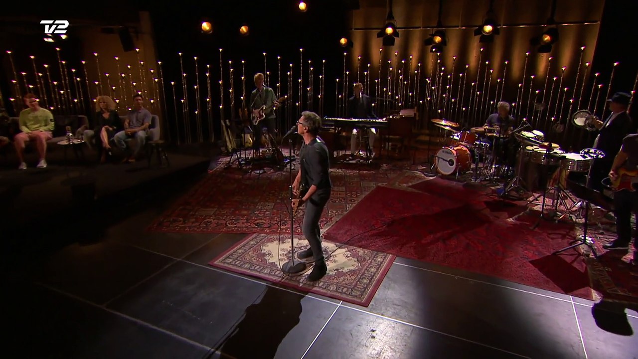 Michael Falch "Mød mig i mørket" | Toppen af poppen knækker cancer | 2017 | TV2 Danmark