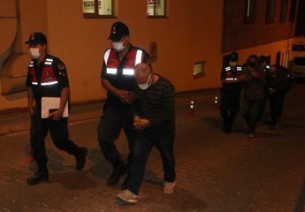 İki tarihi Tevrat ele geçirildi