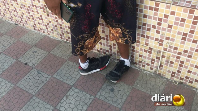 Jovem diz que portadores de necessidades e idosos não têm prioridade no atendimento em Cajazeiras