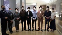 김정숙 여사, BTS와 메트로폴리탄 미술관 한국실 방문 / YTN