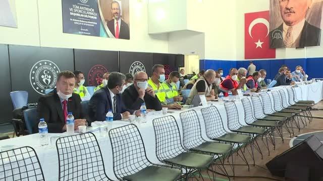 Son dakika haberi... Bakan Kurum: (Antalya ve Muğla'daki orman yangınları)1305 konut ve 600 ahır projelendirildi, 1100 konut ve 600 ahırın da ihaleleri gerçekleştirildi