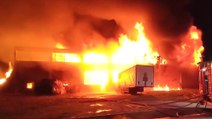 San Fiorano (LO) - Incendio in un deposito di bancali in legno (18.09.21)