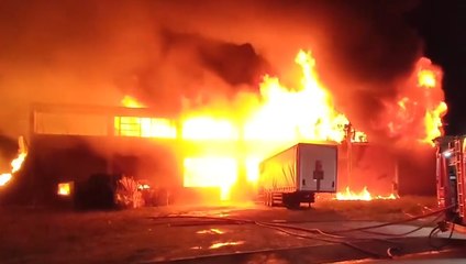 San Fiorano (LO) - Incendio in un deposito di bancali in legno (18.09.21)