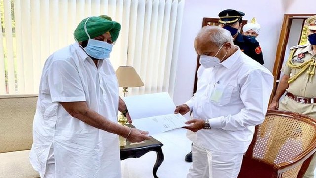 Punjab CM Amarinder Singh resigns along with 20 MLAs