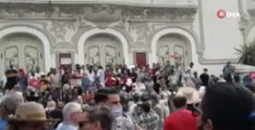 Son dakika... Tunus'ta Cumhurbaşkanı Said'in 25 Temmuz kararlarına karşı ilk büyük protesto
