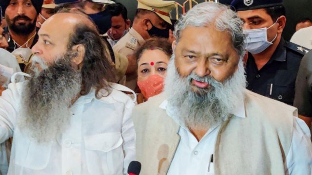 Anil Vij takes jibe at Sidhu after Captain resigns as CM