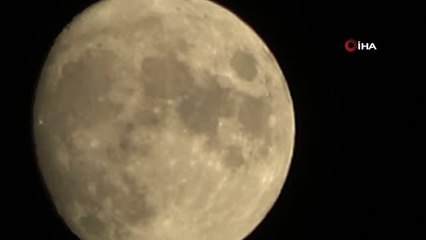 Yüksekova'da mest eden dolunay manzarası