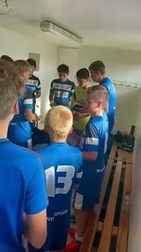 Célébration victoire ! FC Neufchâtel / ES Tourville : 1-2 (U15 D1 groupe A le 18/09/2021)