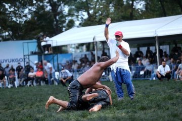 Hünkar Çayırı Yağlı Güreşleri'nin şampiyonu Ali Gürbüz oldu