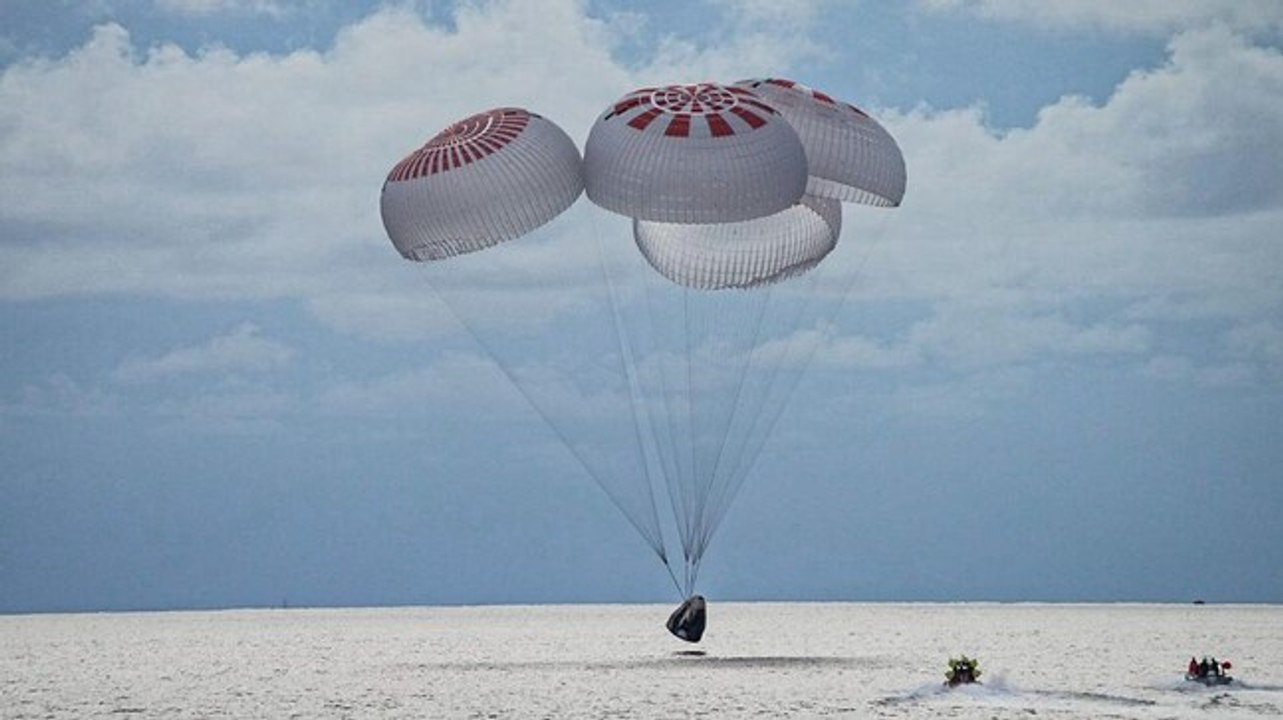 SpaceX Inspiration4 all-civilian orbital crew completes 3-day mission, ends with splashdown
